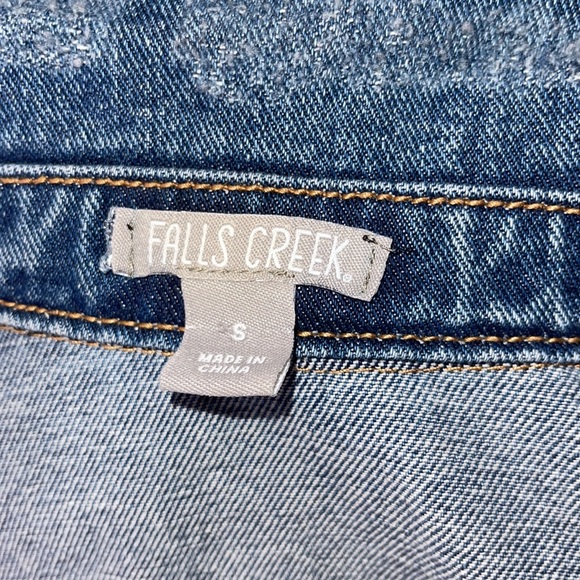 NWT Falls Creek Denim Distressed Jacket - Picture 15 of 16